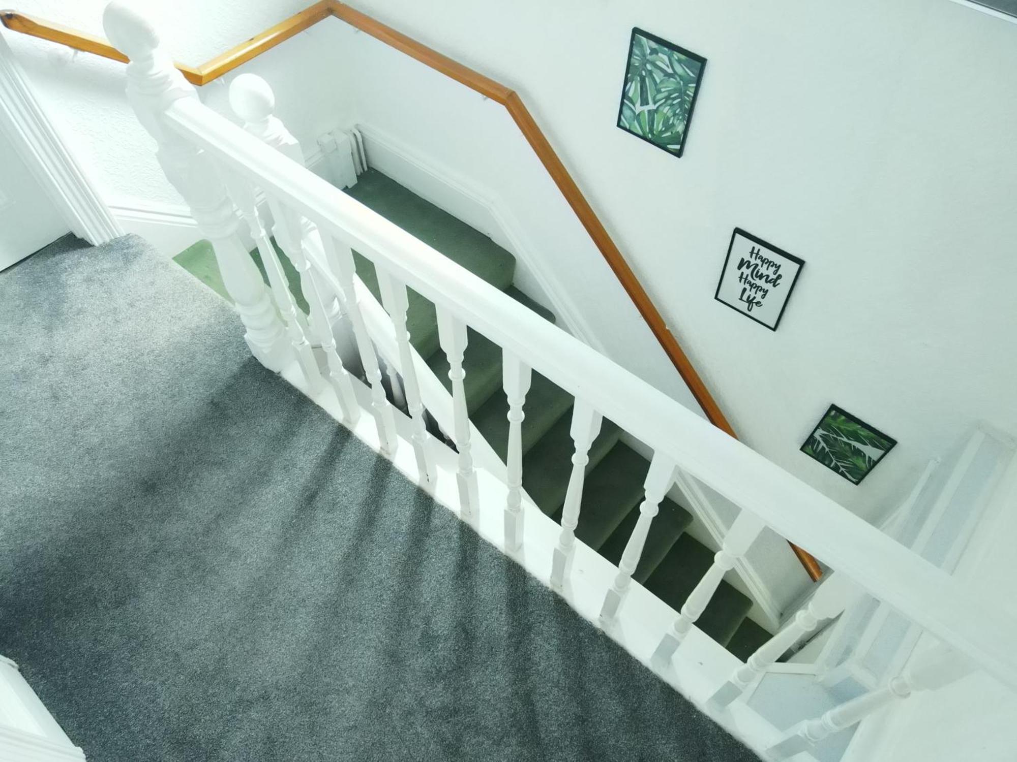 Service Accommodation 2 Bed Room Apartment In Newport South Wales Near Celtic Manor Icc Wales Exterior foto