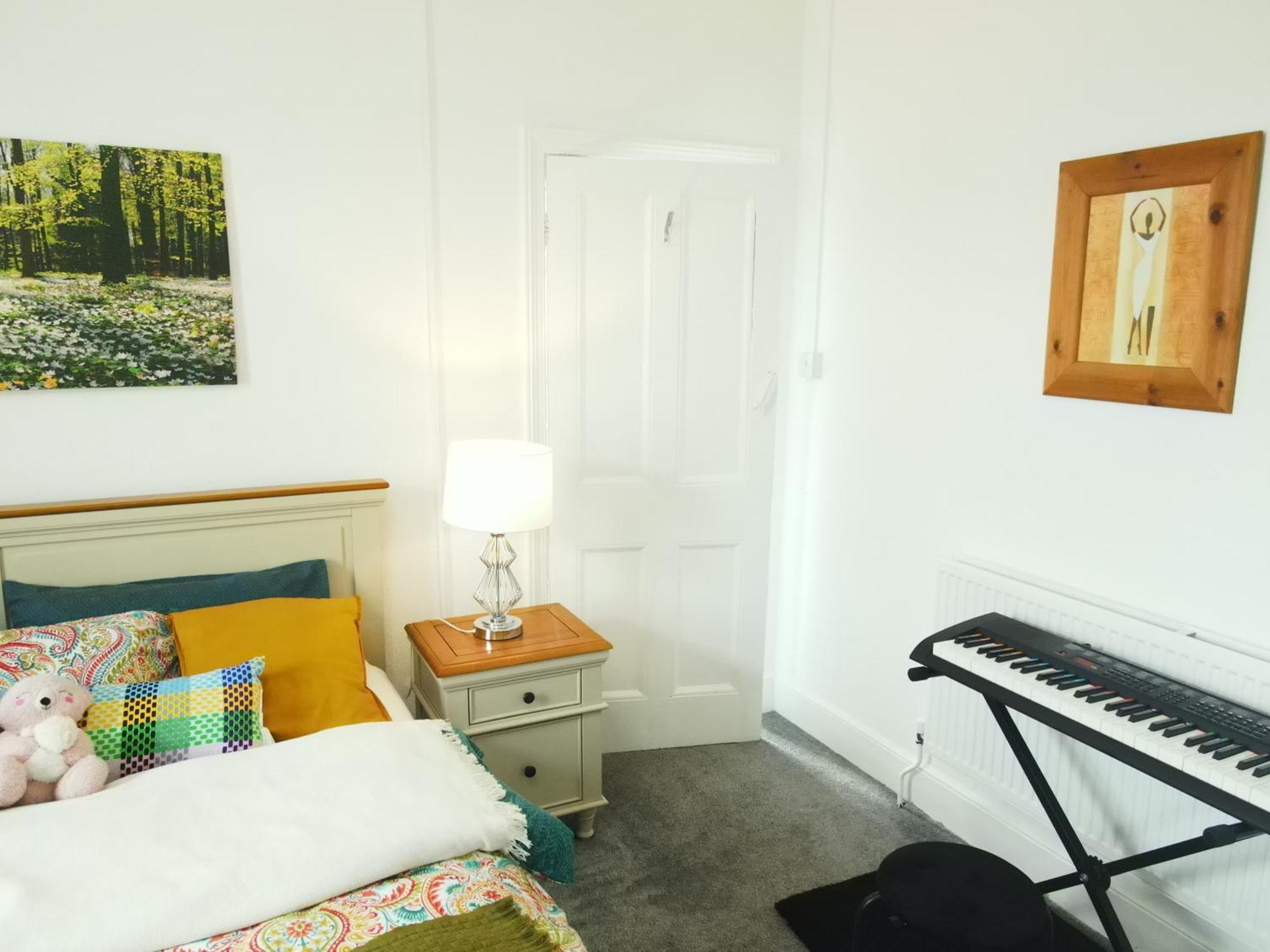 Service Accommodation 2 Bed Room Apartment In Newport South Wales Near Celtic Manor Icc Wales Exterior foto